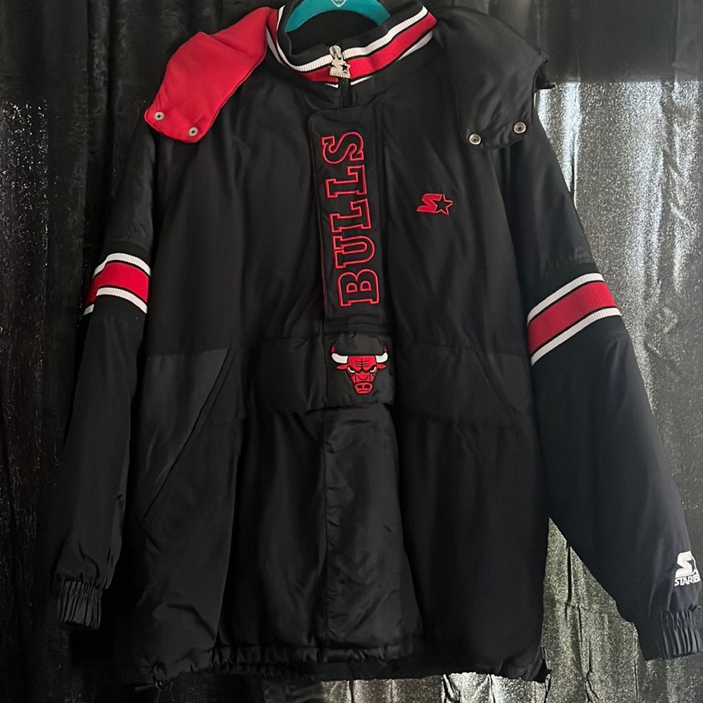 Vintage Starter Chicago Bulls Puffer Jacket
